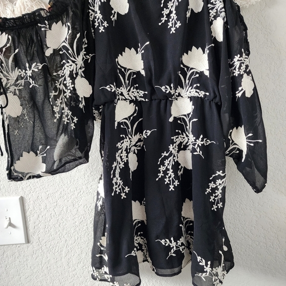 Alice + Olivia Holden Cold Shoulder Embroidered Floral Chiffon Mini Dress Boho M - Picture 11 of 13